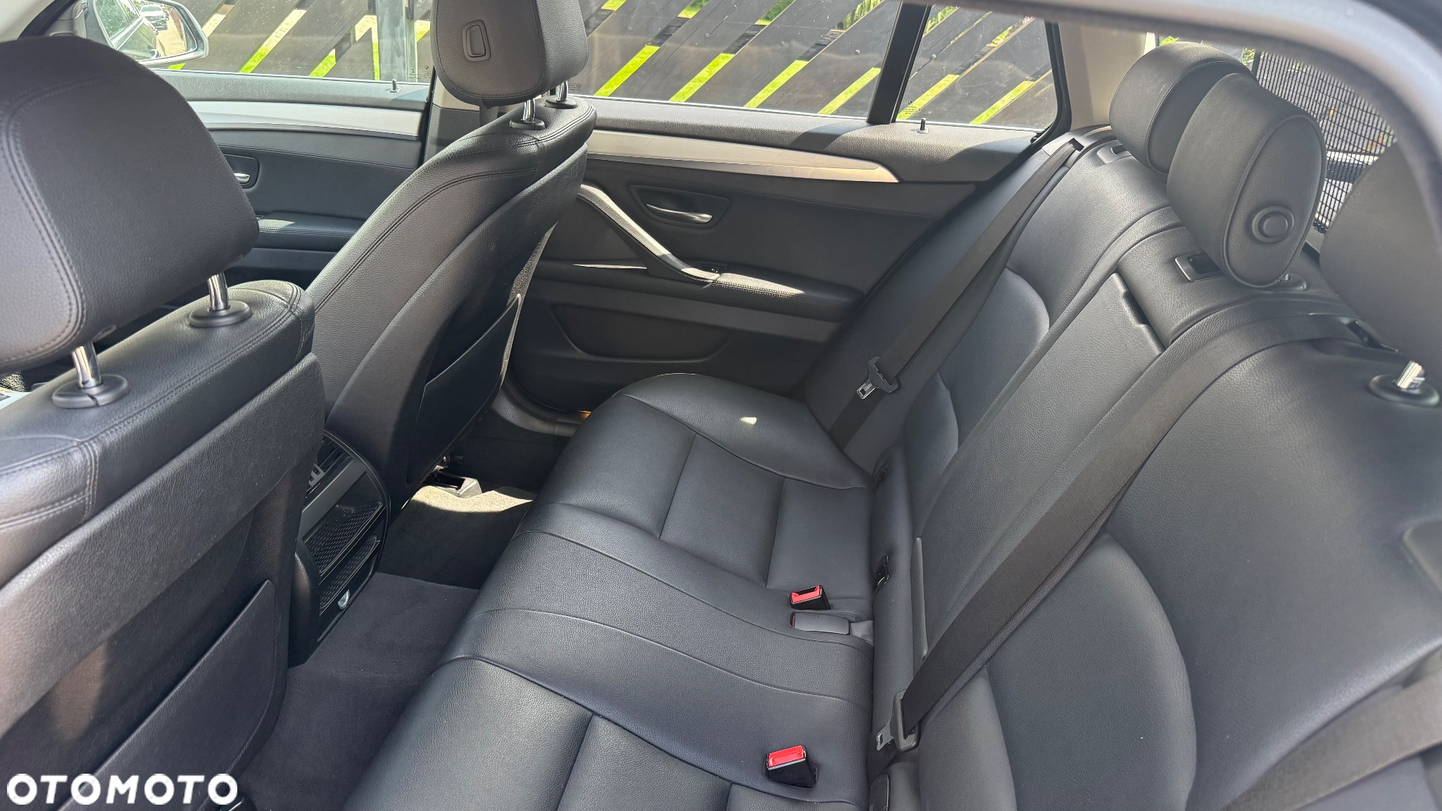BMW Seria 5 520d xDrive Touring - 8