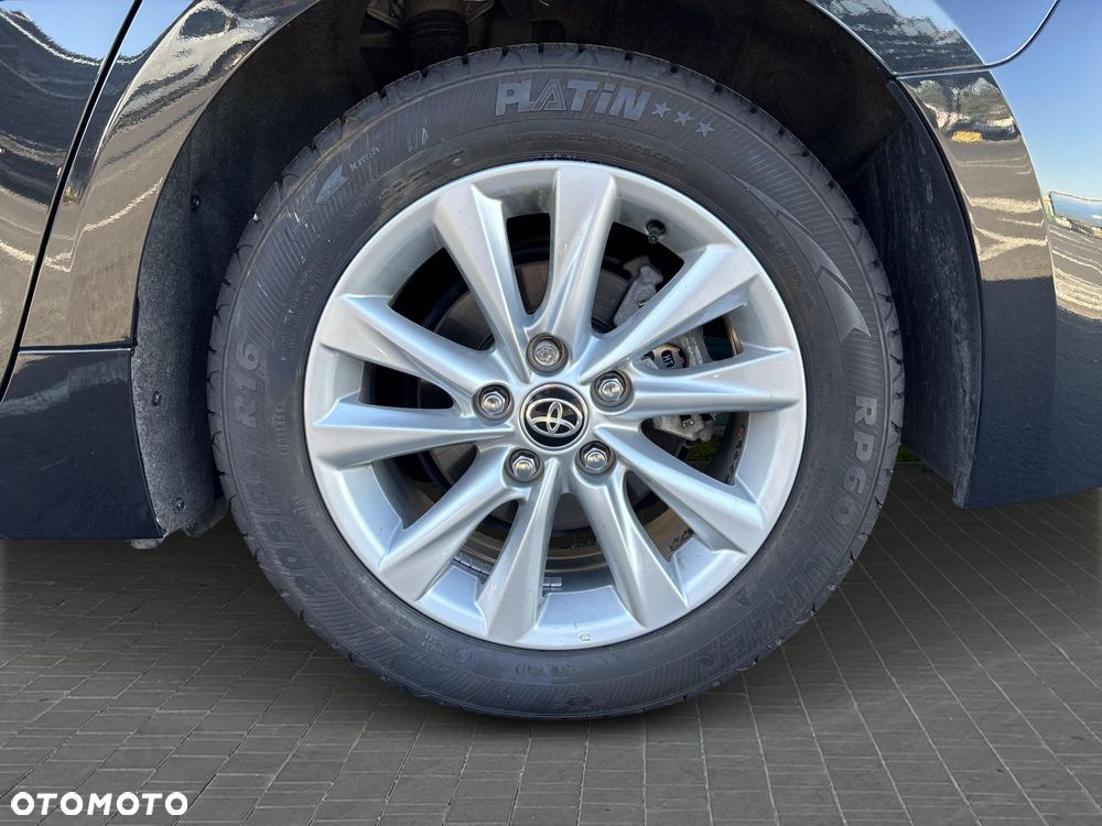 Toyota Corolla 1.8 Hybrid Comfort - 17