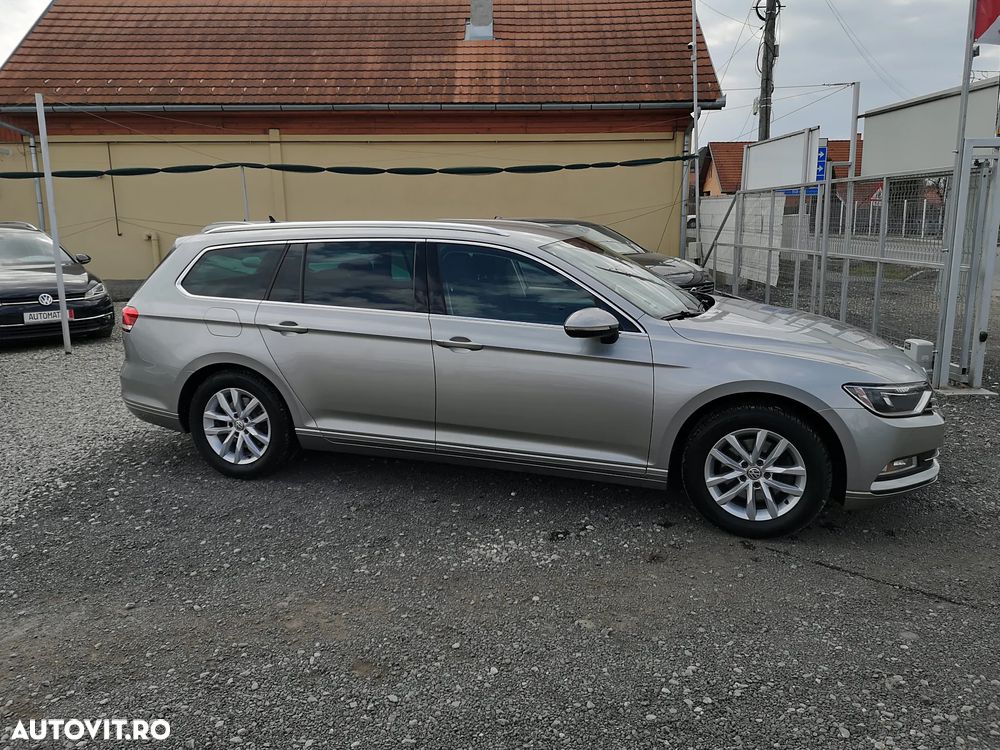 Volkswagen Passat - 12