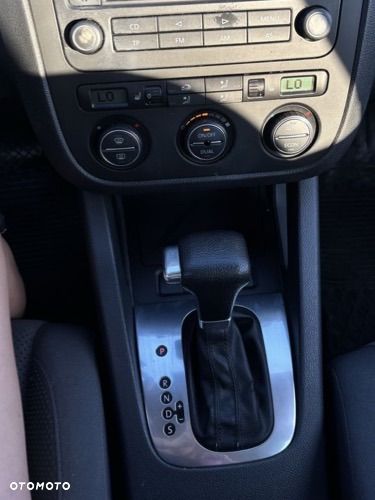 Volkswagen Golf 1.6 DSG Comfortline - 15