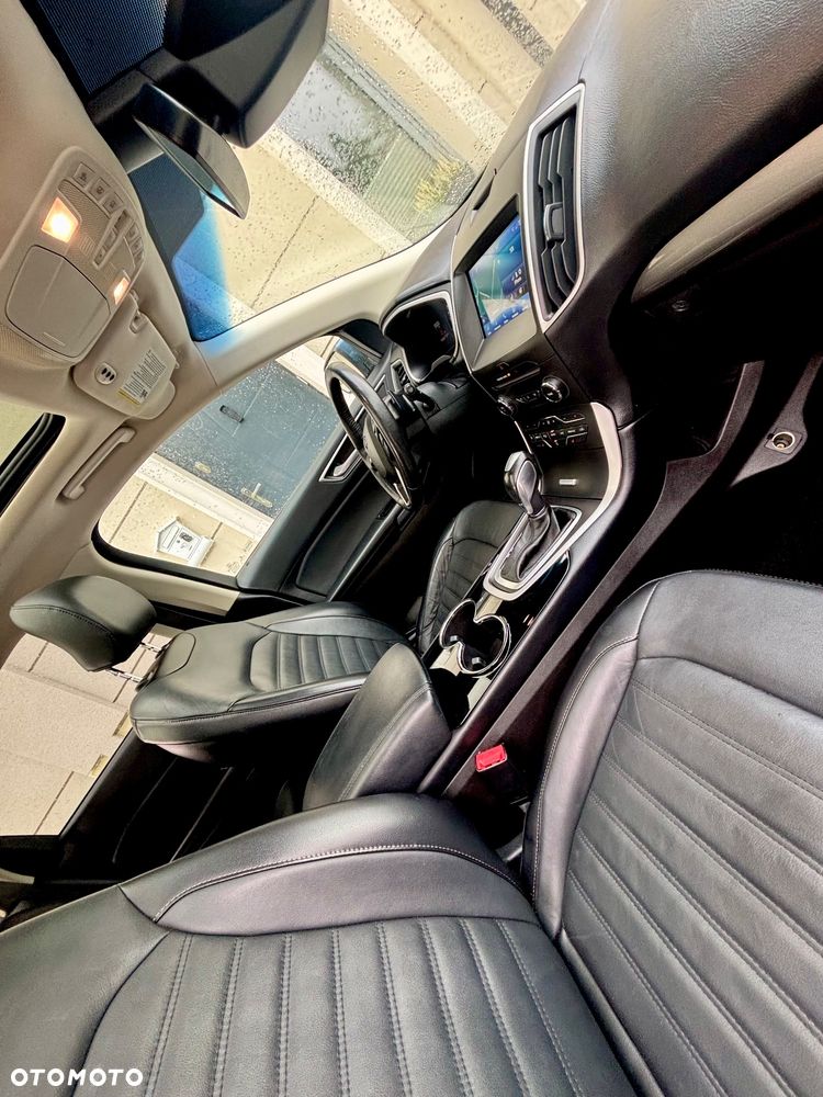 Ford Edge - 9