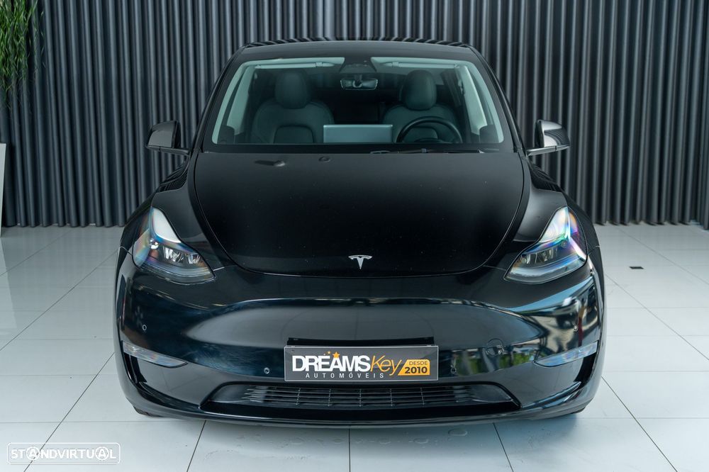 Tesla Model Y Long Range Dual Motor AWD - 9