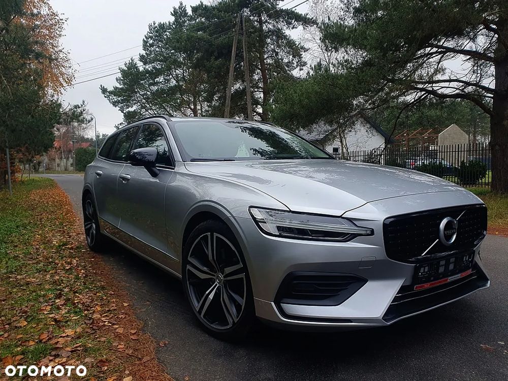 Volvo V60 B3 B DKG Momentum Pro