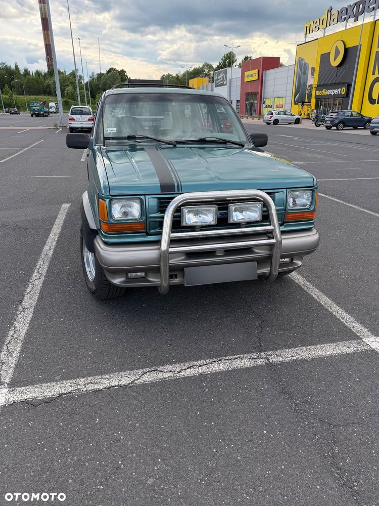 Ford Explorer Standard - 3