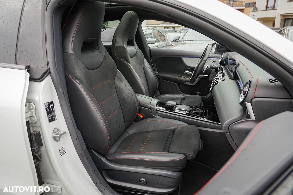 Mercedes-Benz CLA 250 e 8G-DCT AMG Line - 12