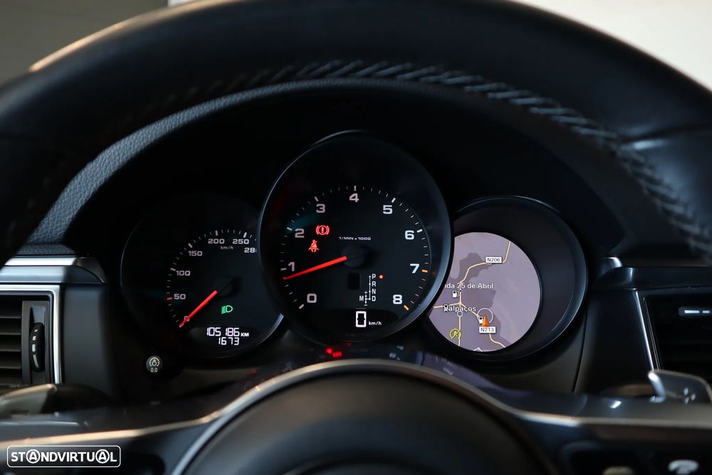 Porsche Macan Standard - 25
