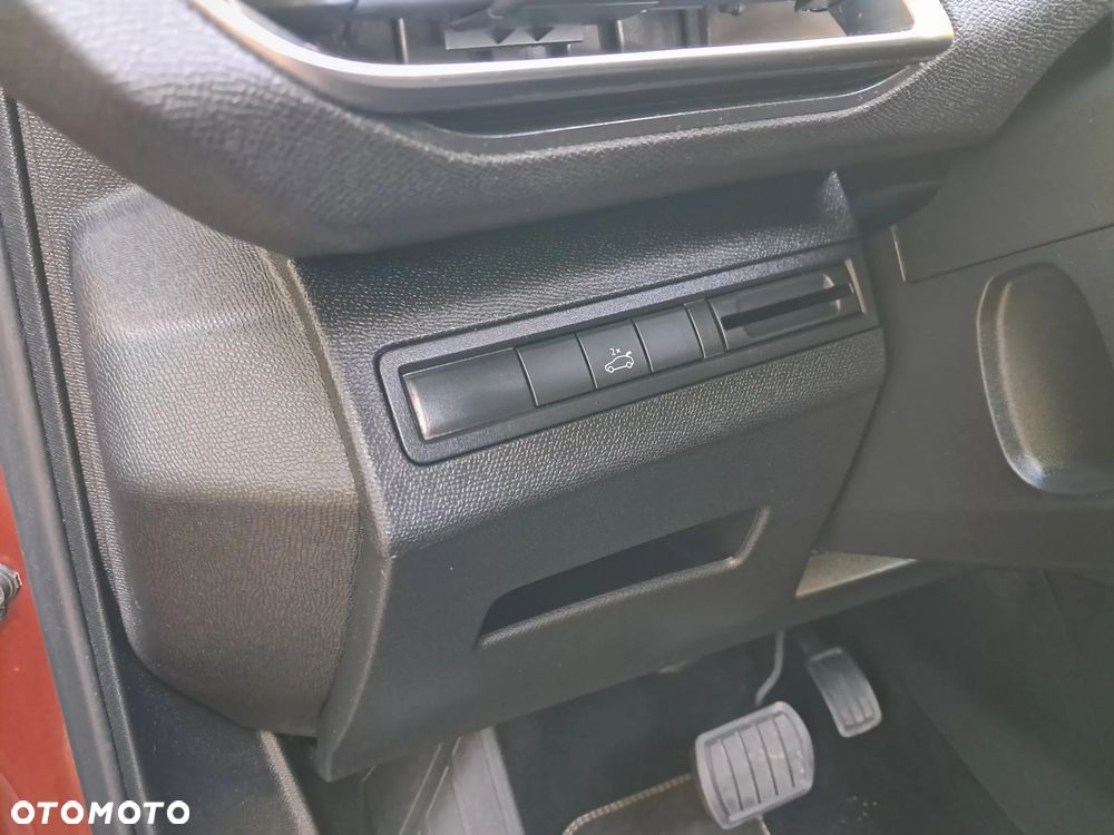 Peugeot 3008 - 21