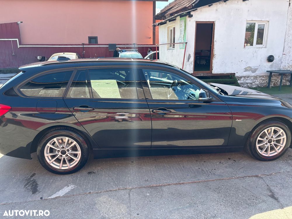 BMW Seria 3 320i Aut. Sport Line - 2