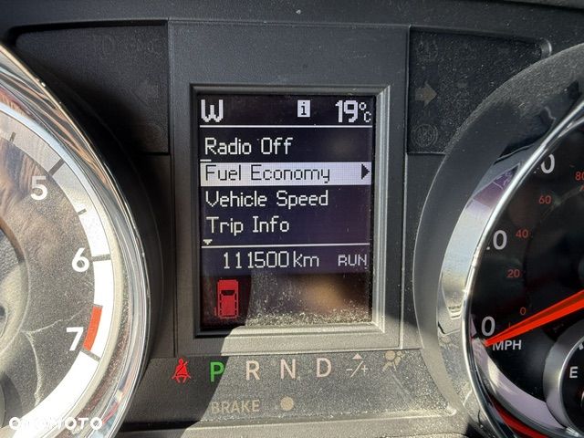 Dodge Grand Caravan - 25