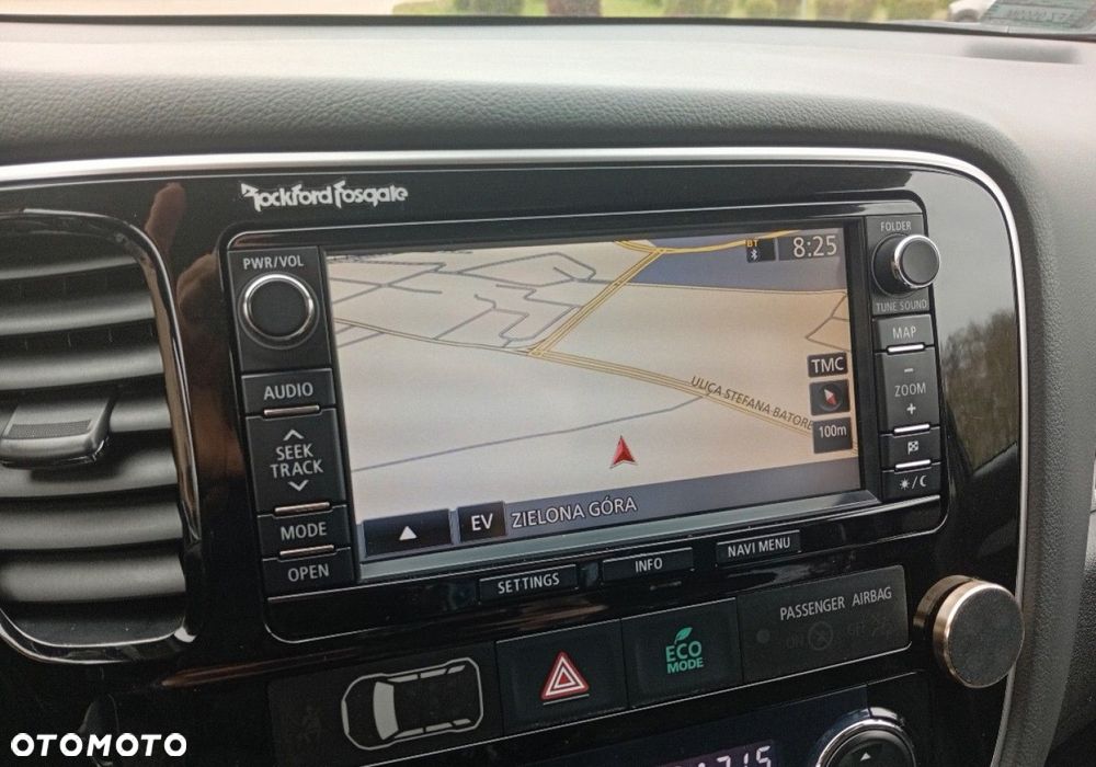 Mitsubishi Outlander - 35