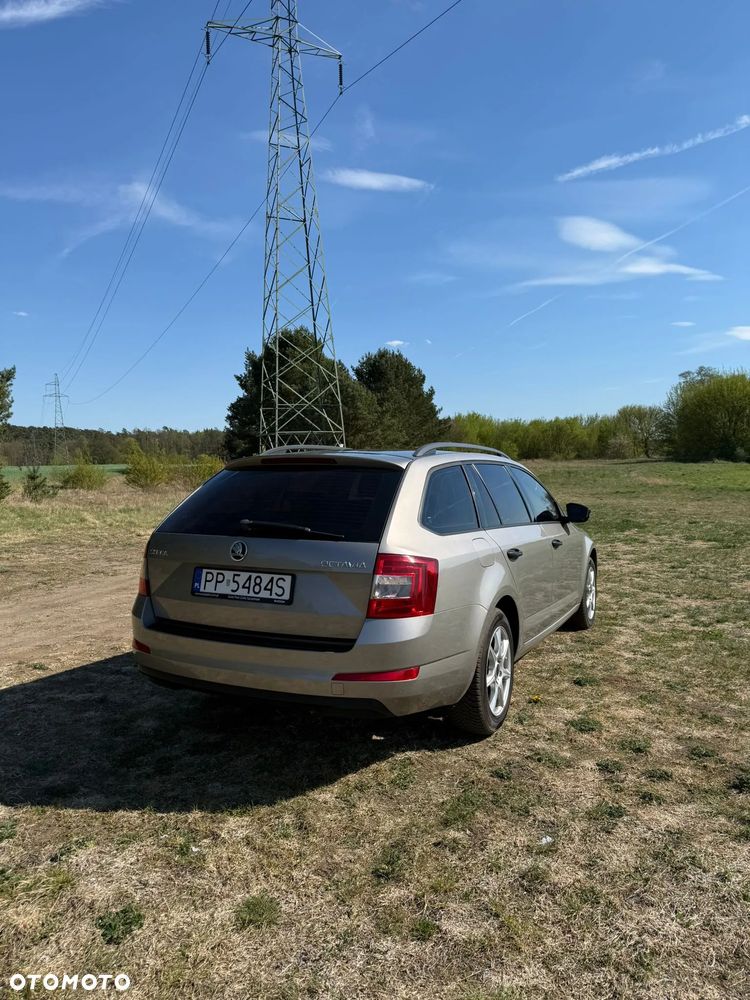 Skoda Octavia 1.4 TSI Ambition - 5