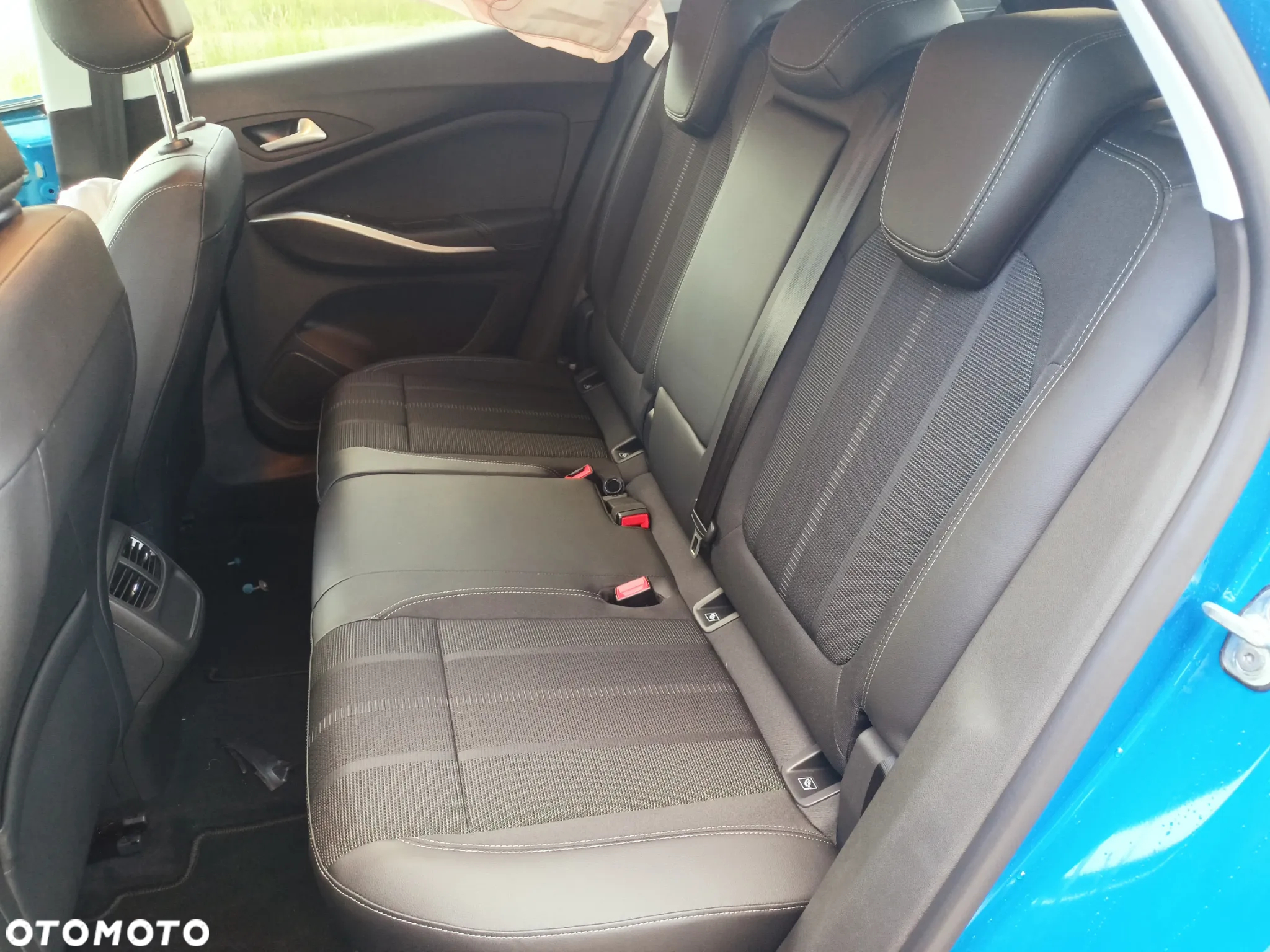 Opel Grandland 1.2 DI Automatik Business Edition - 23