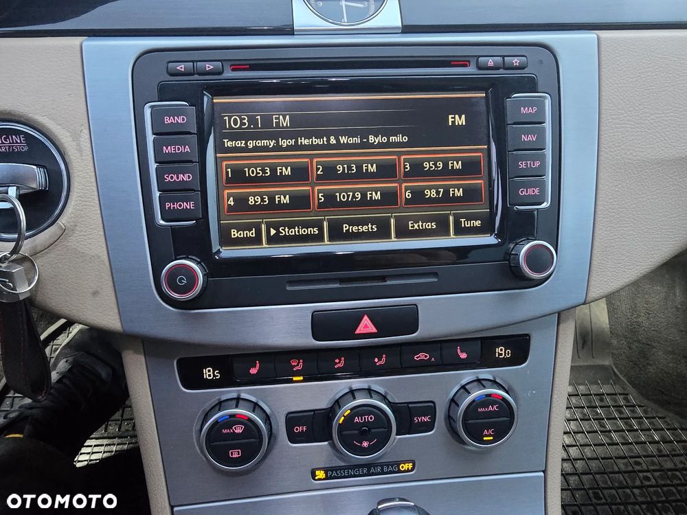 Volkswagen CC 3.6 V6 4Motion DSG - 18