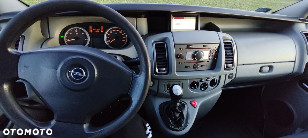 Opel Vivaro - 8