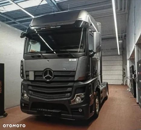 Mercedes-Benz ACTROS 1845 GIGA SPACE - 2