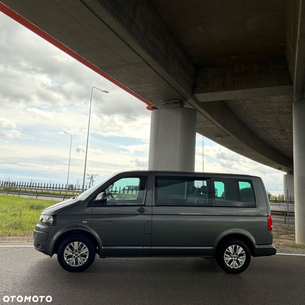 Volkswagen Multivan - 36