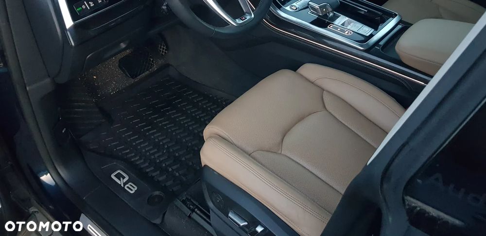 Audi Q8 SUV TFSI quattro 250 kW tiptronic S line business - 32