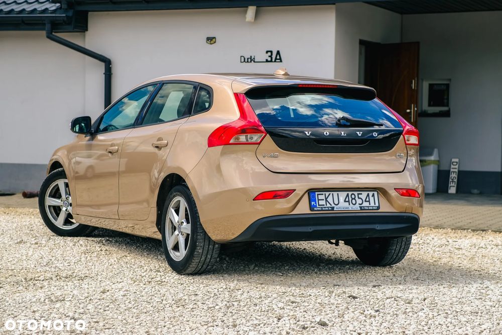 Volvo V40 D2 - 8