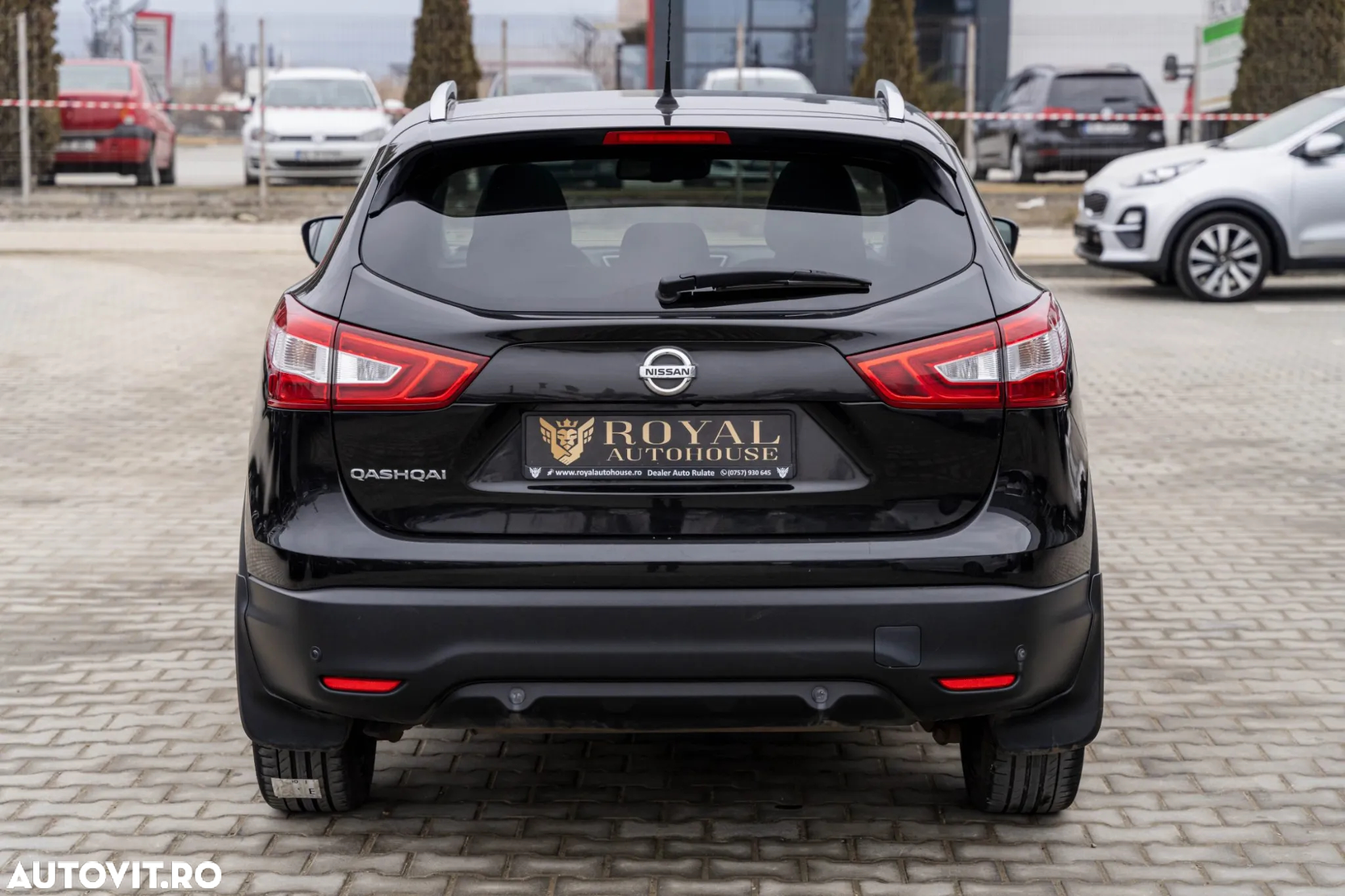 Nissan Qashqai 1.6 DCI Xtronic TEKNA+ - 10