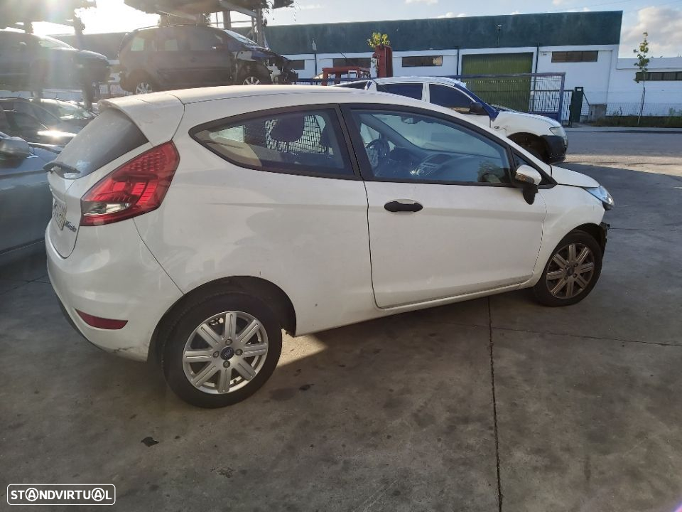 Ford Fiesta 1.4 TDCI 2008 até 2014 ás peças - 2