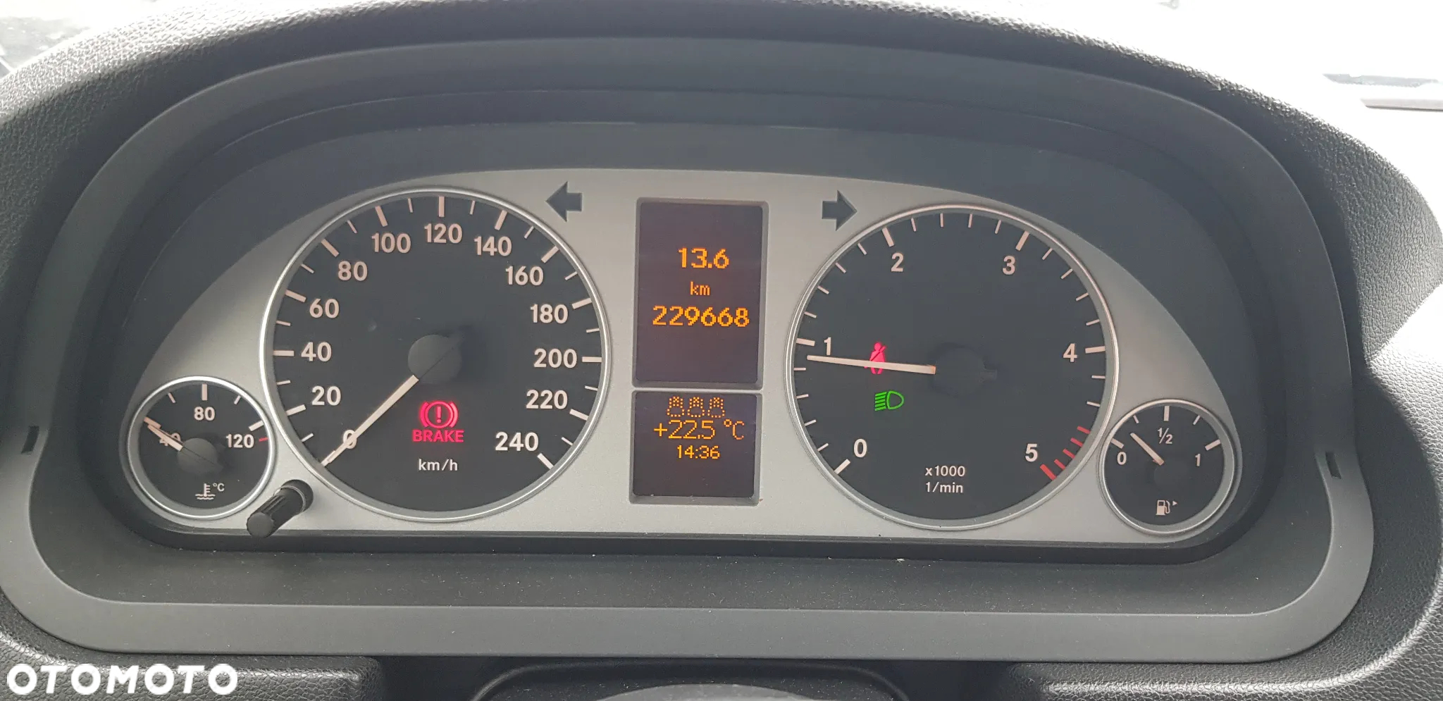 Mercedes-Benz Klasa B 180 CDI - 19