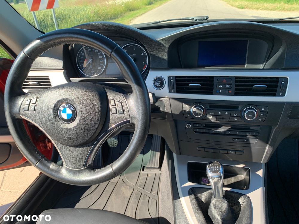 BMW Seria 3 320d - 15