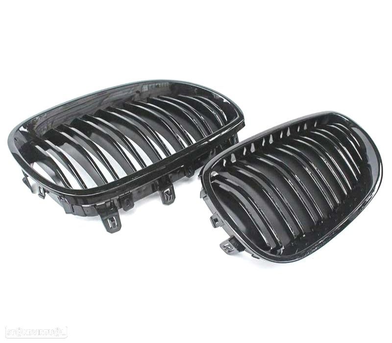 GRELHAS FRONTAIS DUPLAS BMW E60 03-10 LOOK M5 PRETO BRILHANTE - 3