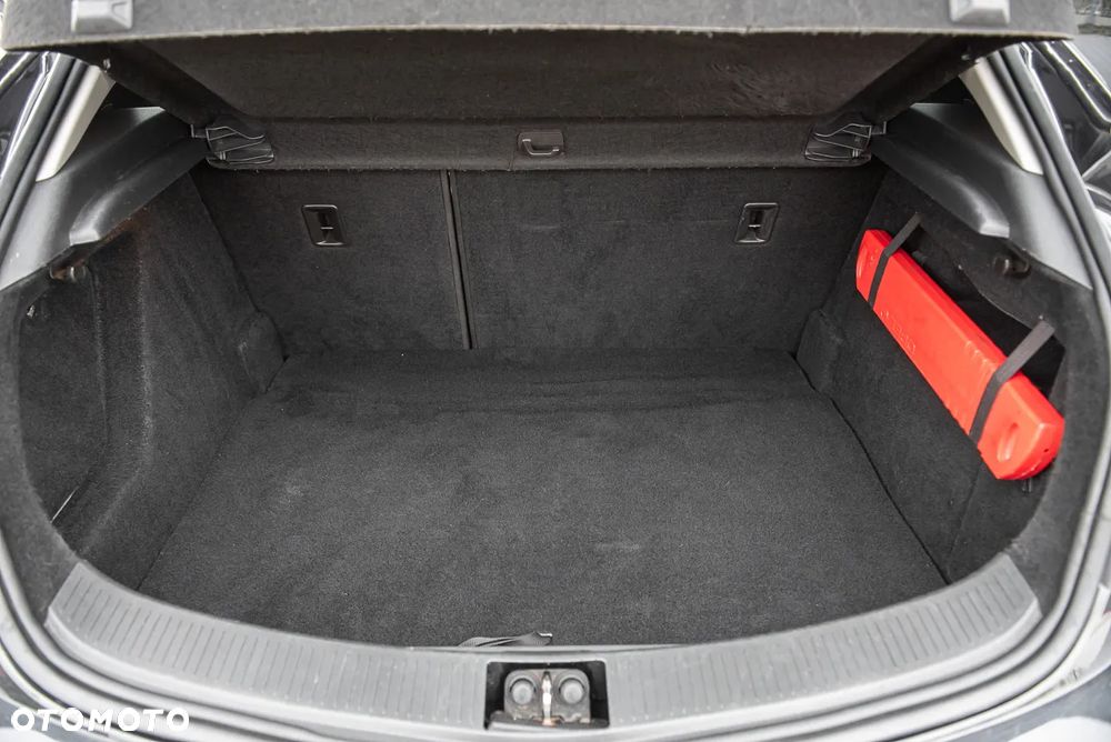 Opel Astra 1.4 Turbo - 23