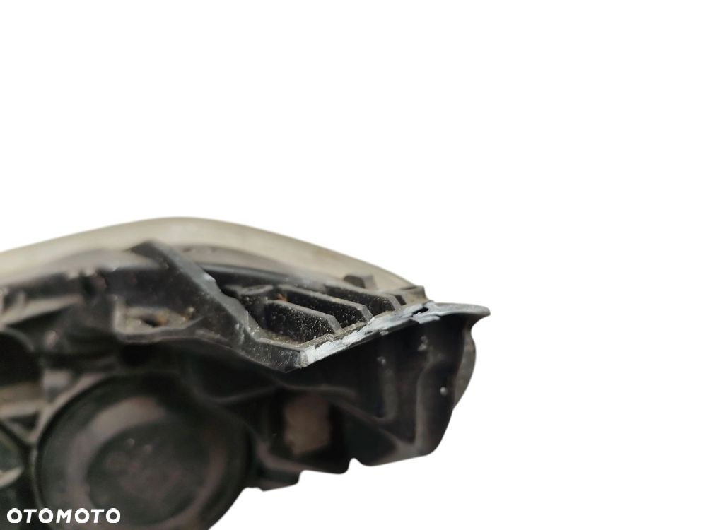 LAMPA PRAWY PRZÓD CITROEN C5 III (2008-2010) 2.0 HDI 136KM 9684845080 89034934 - 5