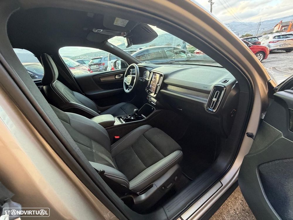 Volvo XC 40 1.5 T2 Plus Dark Auto - 5