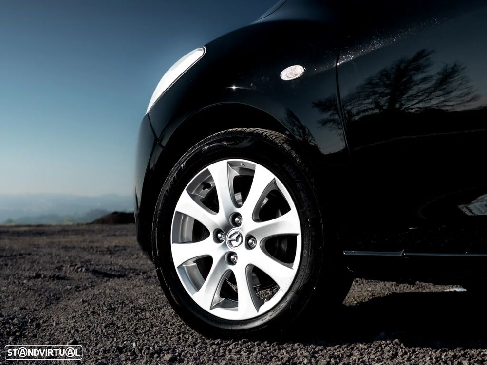 Mazda 2 - 3