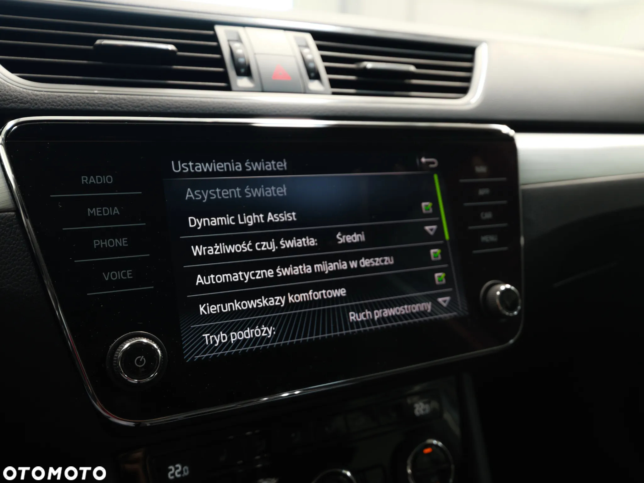Skoda Superb 2.0 TDI SCR Ambition DSG - 34