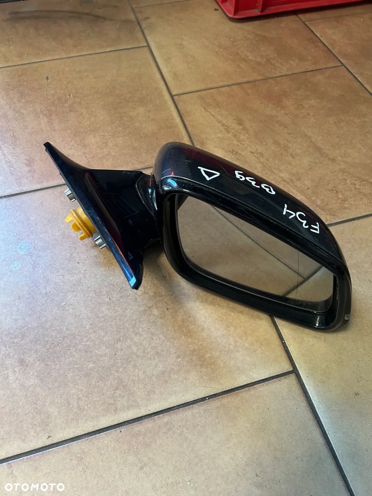 LUSTERKO BMW F34 GT PRAWE EUROPA B39 KAMERA ASYSTENT MARTWEGO POLA SHADOWLINE 5PIN