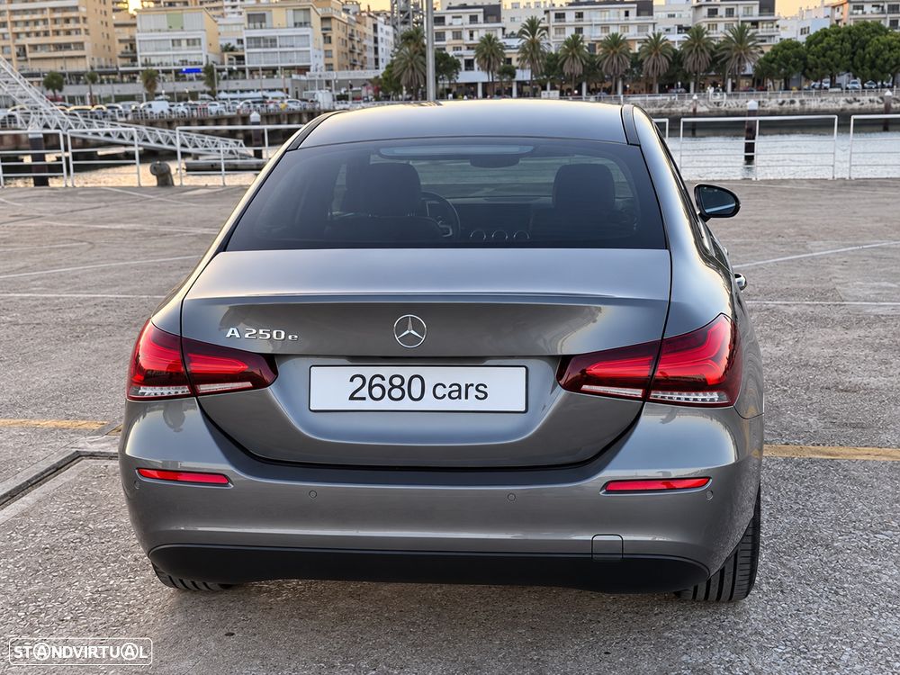 Mercedes-Benz A 250 e - 5