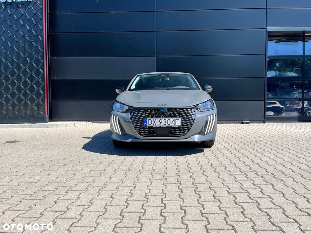 Peugeot 208 - 4