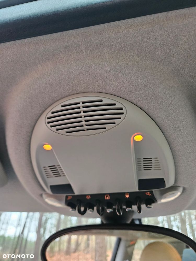 MINI Cooper Standard - 14