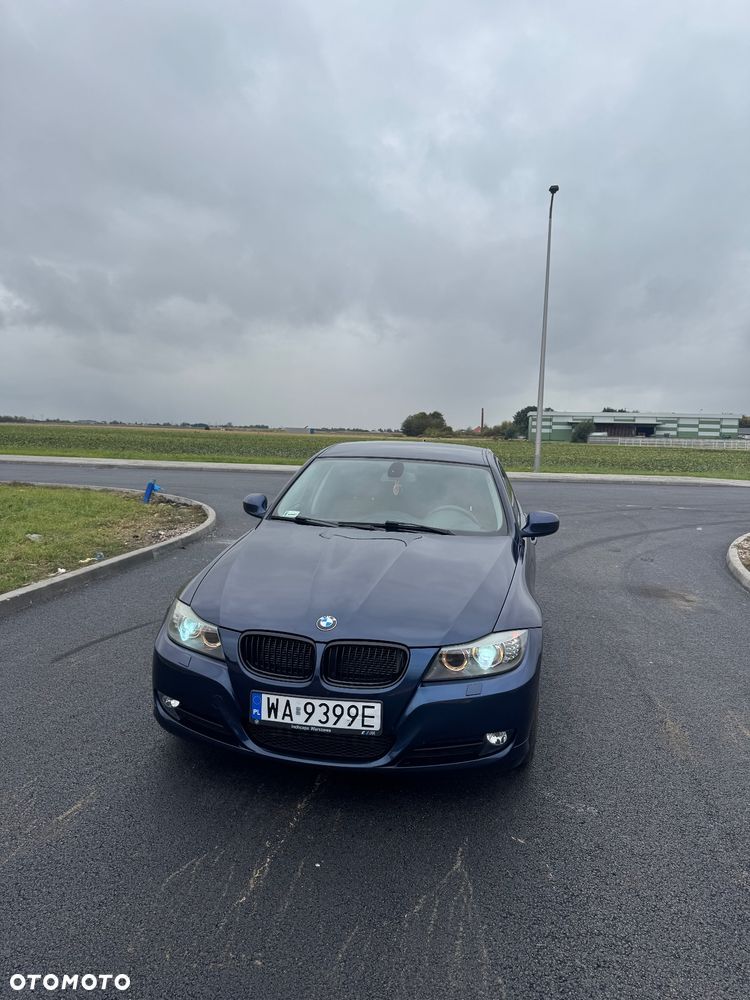 BMW Seria 3 320d Efficient Dynamics - 2