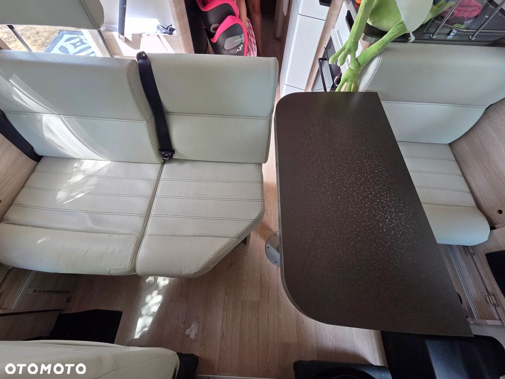 Rapido 8096dF S80 Ultimate Line Kamper 5 Osób Wersja Zimowa Podwójna Podłoga Klasa Premium Bogaty Oświetlenie Ambiente Euro 6 Felgi Aluminiowe - 37