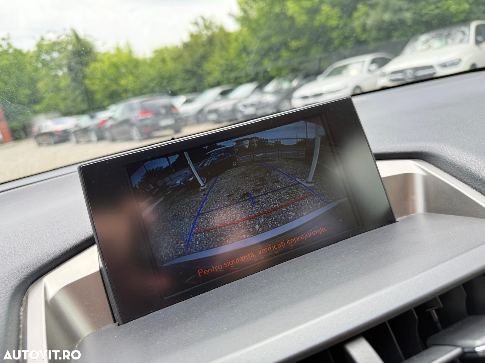 Lexus Seria NX 300h - 17