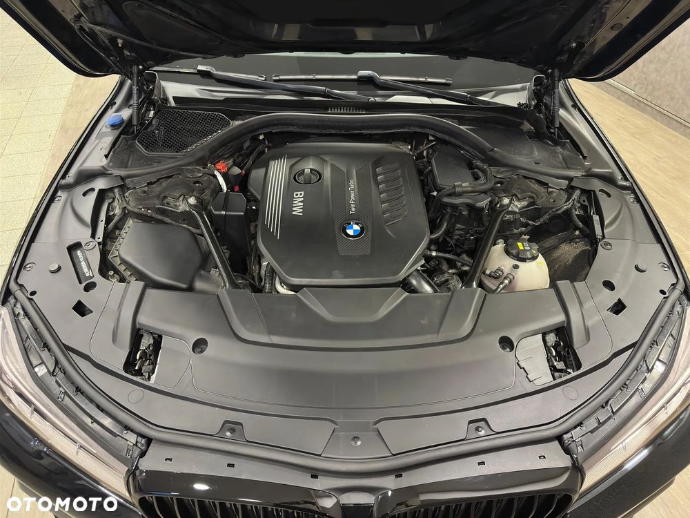 BMW Seria 7 730d xDrive - 22