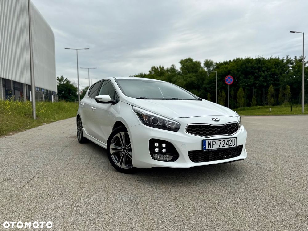 Kia Ceed 1.6 CRDi L - 1