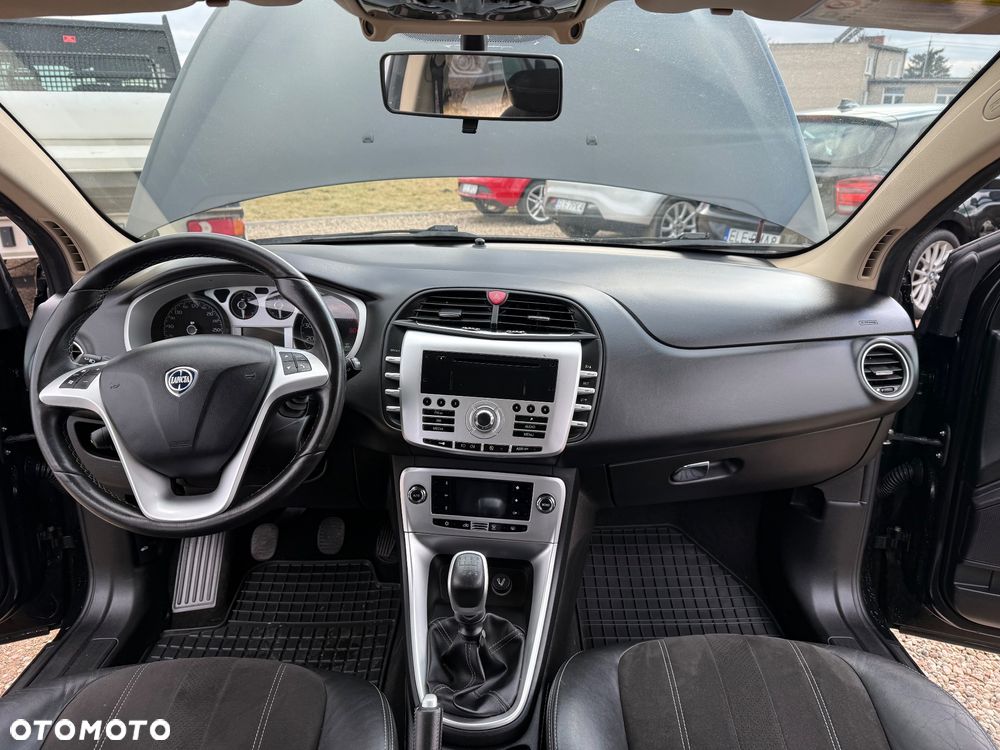 Lancia Delta 1.4 MultiAir16v Oro - 11