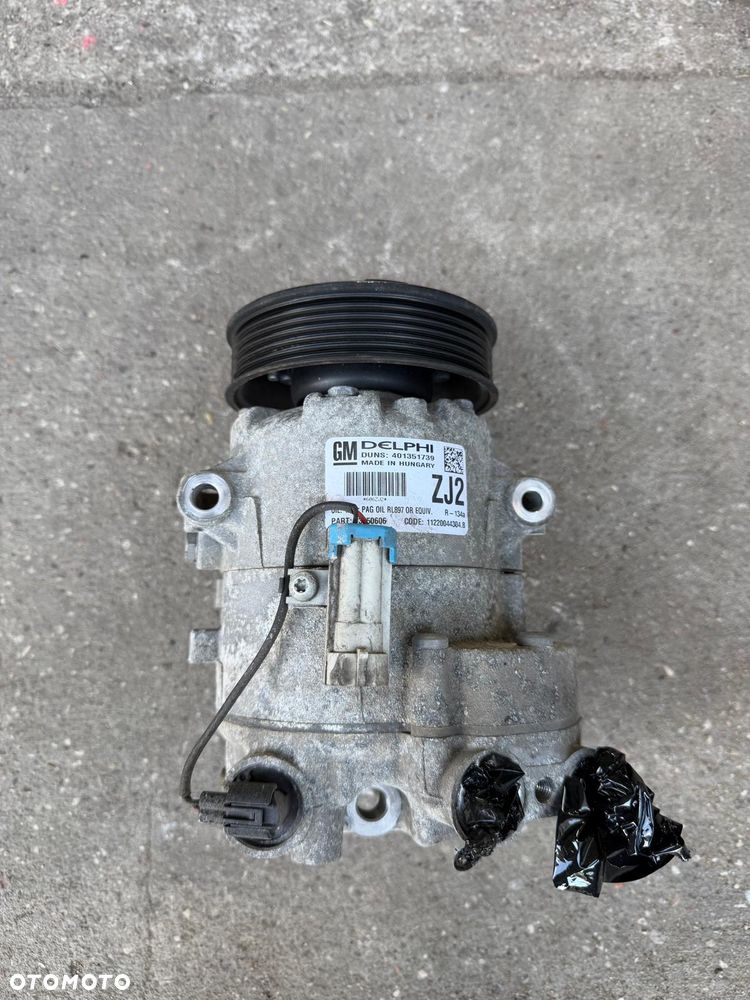Kompresor sprężarka klimatyzacji Opel Astra J IV Meriva B 13250606 ZJ2