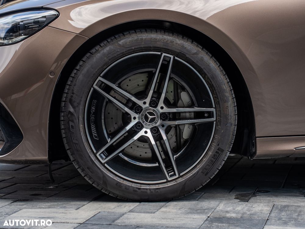 Mercedes-Benz E - 22