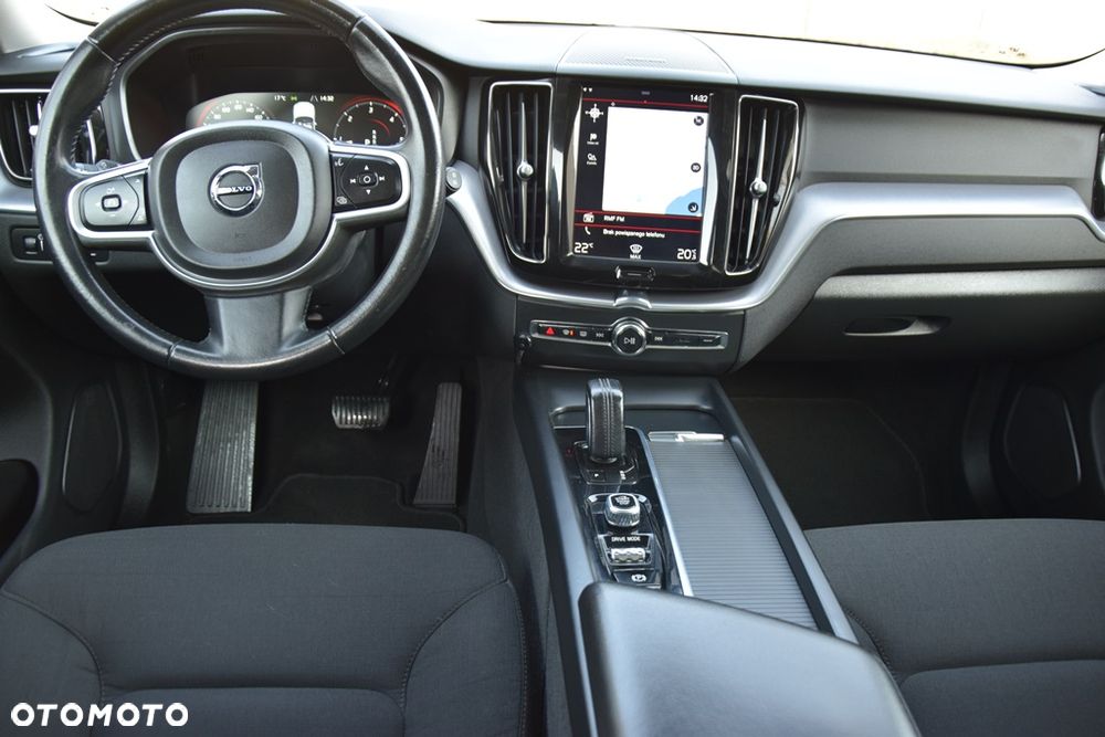 Volvo XC 60 B4 D AWD Geartronic Momentum - 13