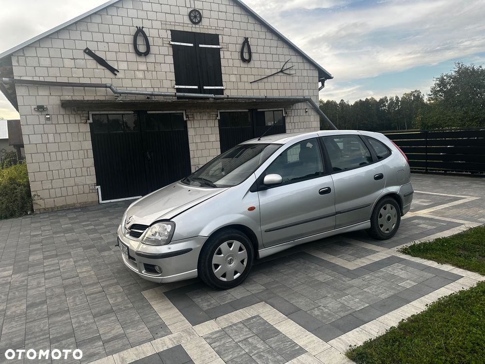 Nissan Almera Tino 2.2 DI - 10