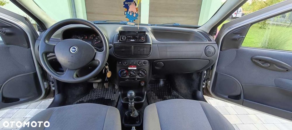 Fiat Punto - 4