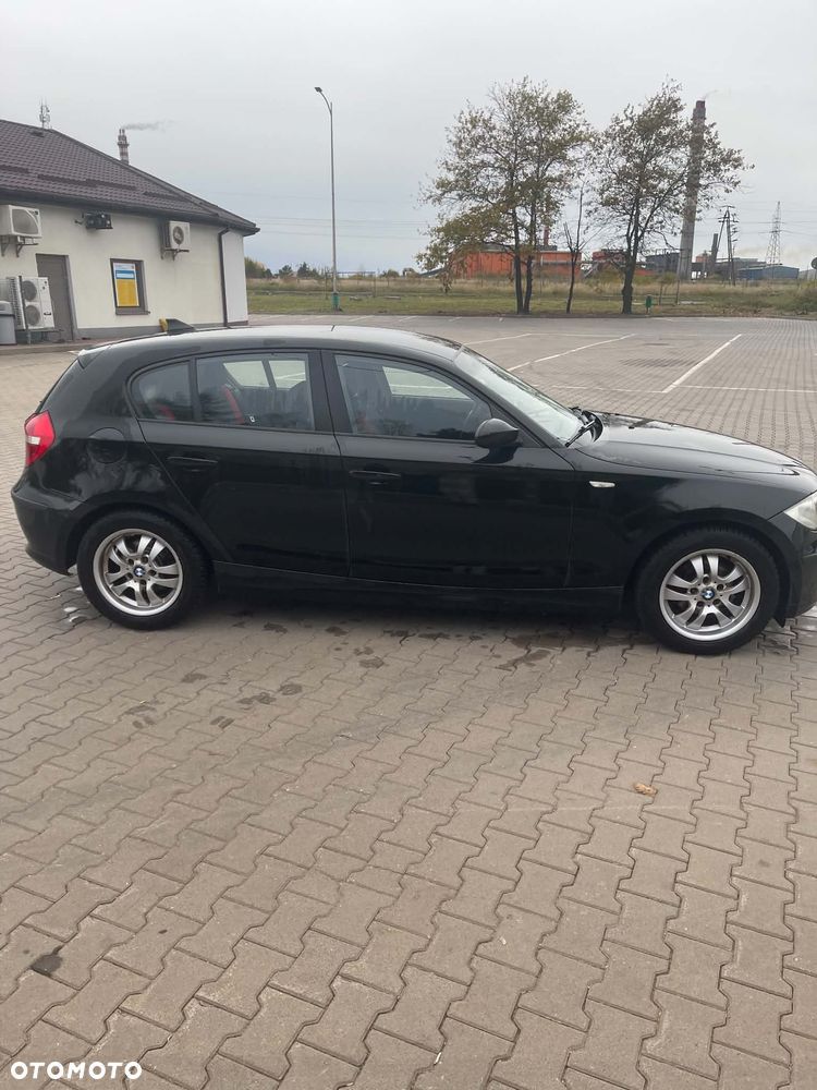 BMW Seria 1 2009 photo 3