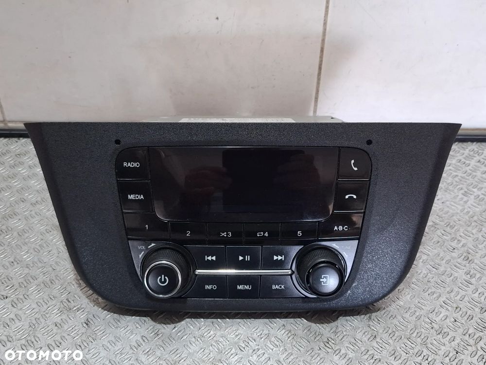 Radio CD IVECO Daily 2018 rok nr 28628386 - 1