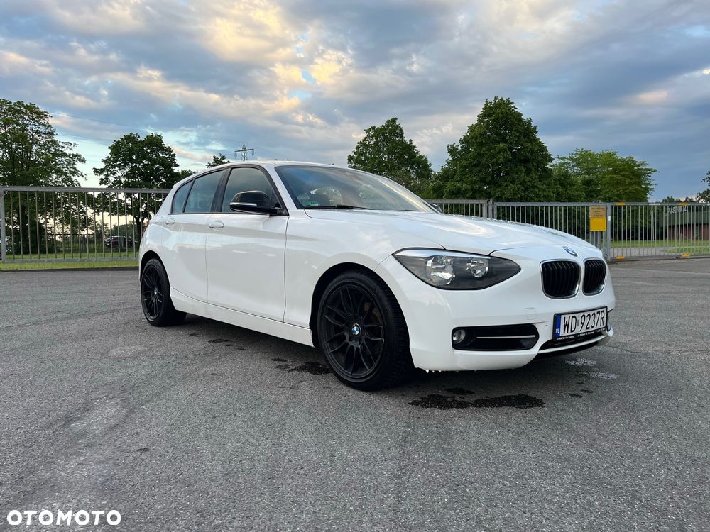 BMW Seria 1 118i Sport Line - 3